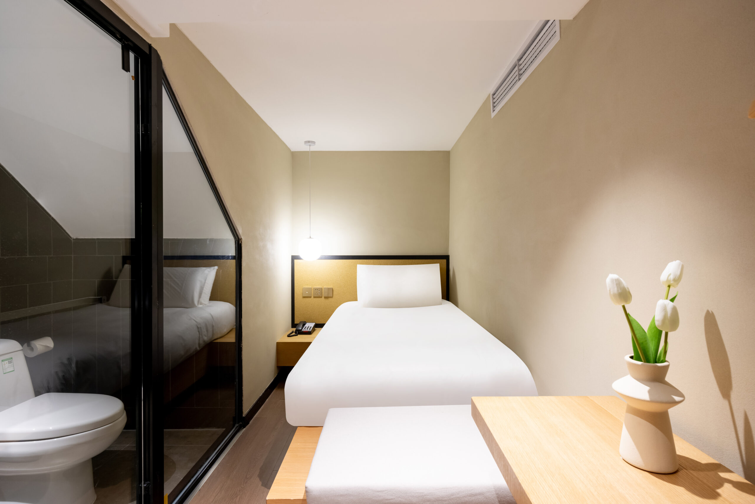 Compact Single Room With No Window - Image 2