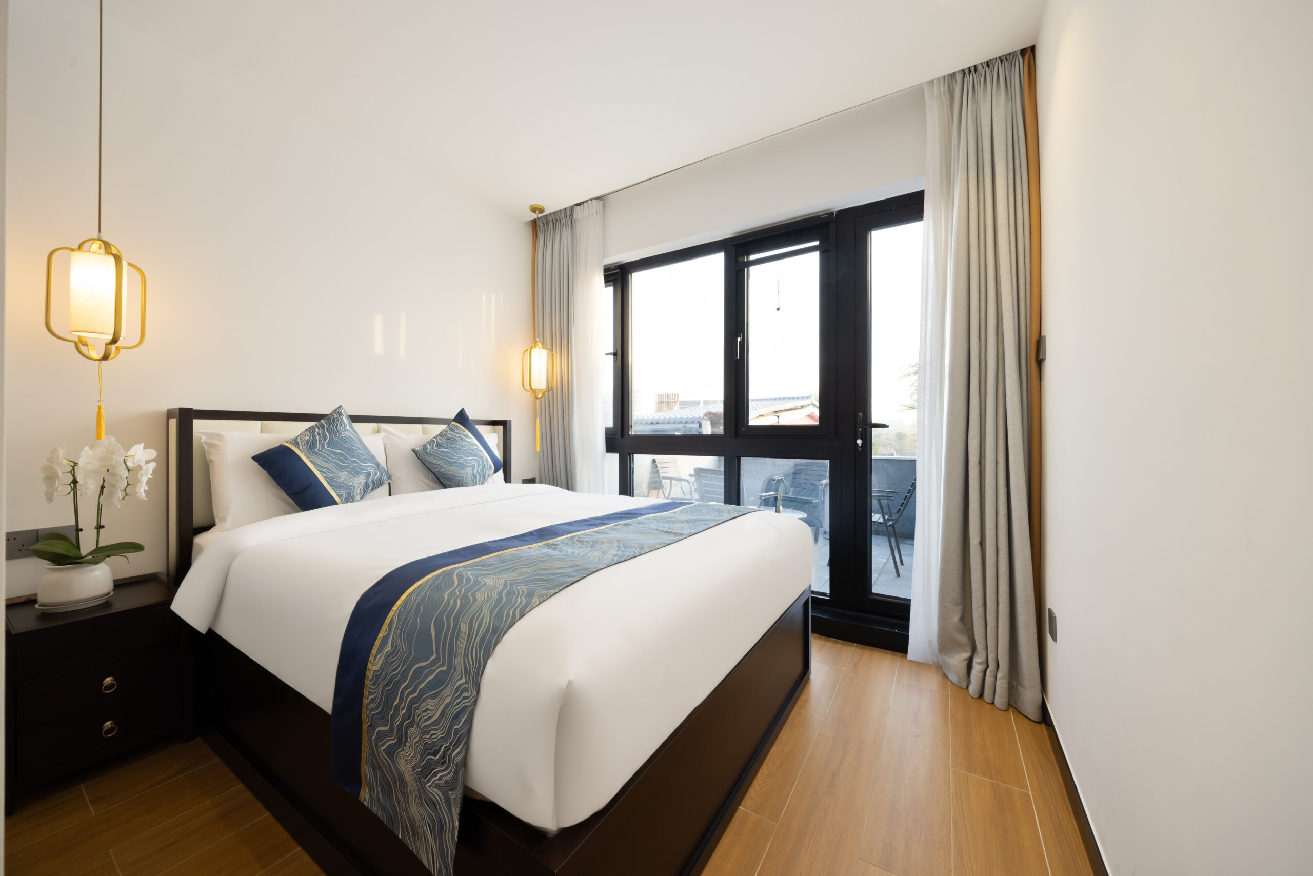Hutong Garden View Quadruple Room with Two Double Beds and Balcony - Image 8
