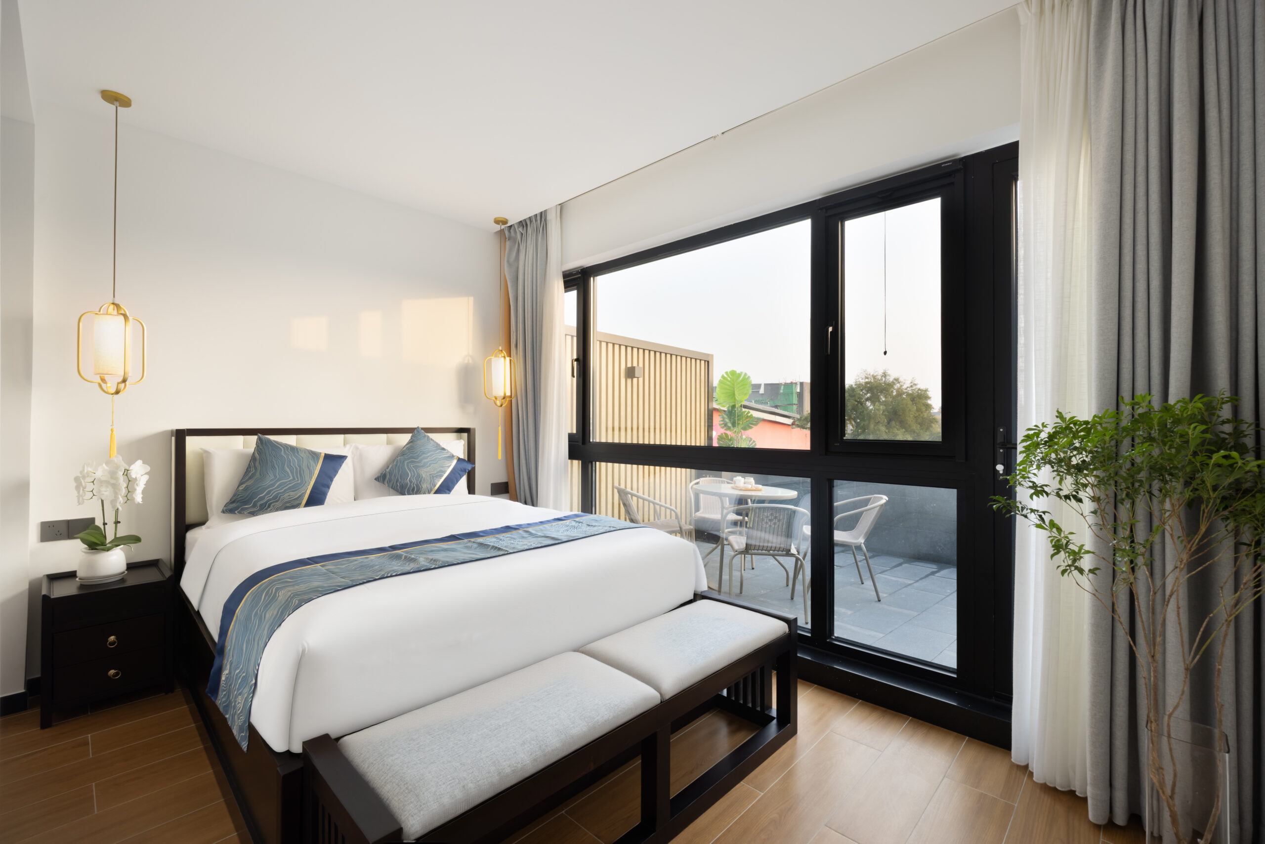 Hutong Garden View Quadruple Room with Two Double Beds and Balcony - Image 6