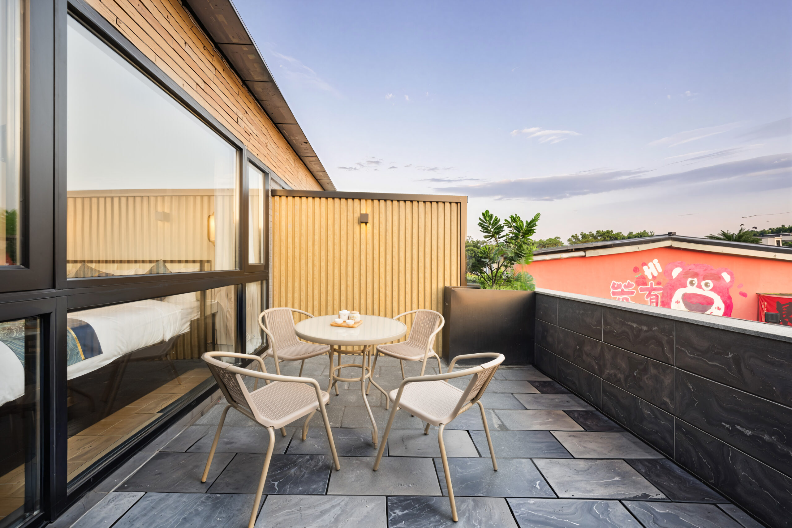 Hutong Garden View Quadruple Room with Two Double Beds and Balcony - Image 4